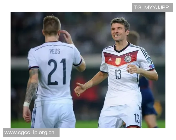 穆勒分享蓄胡经历:理发后意外满意决定保留新形象 穆勒分享蓄胡经历:理发后意外满意决定保留新形象