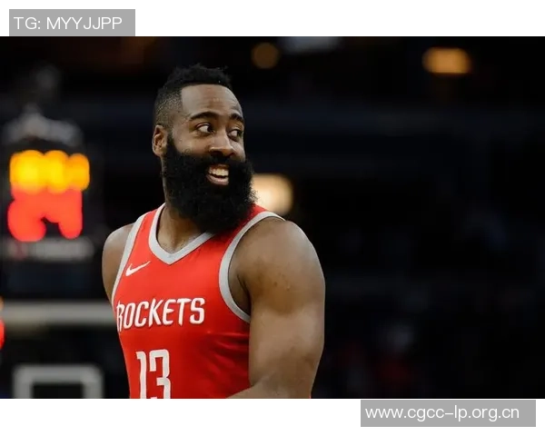 哈登谈客场逆转困难称这是一场防守大战需全力以赴才能争胜